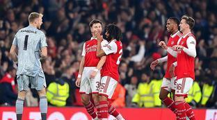 展现出强劲 展现出强劲